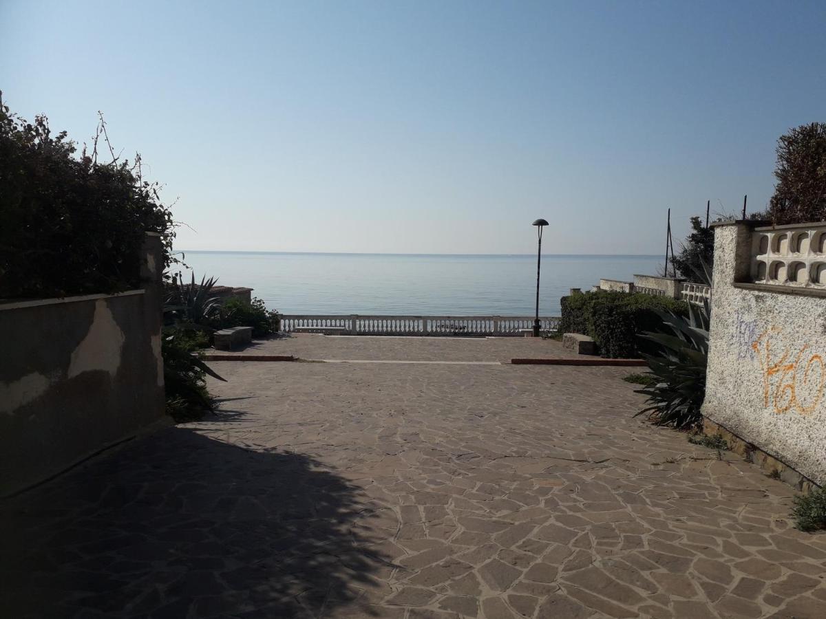 Suite LA CONCHIGLIA località Caccia e Riserva Santa Marinella Exterior foto
